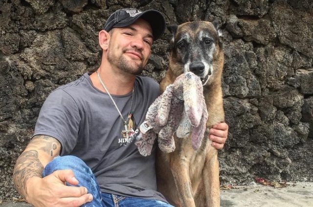 Leland Chapman ภรรยา, พี่น้อง, แฟน, มูลค่าสุทธิ, ลูกชาย, ลูกสาว