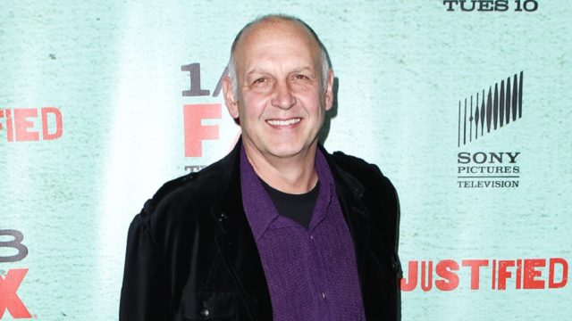 Nick Searcy Bio, Net Worth, fru, familj, utmärkelser och nomineringar