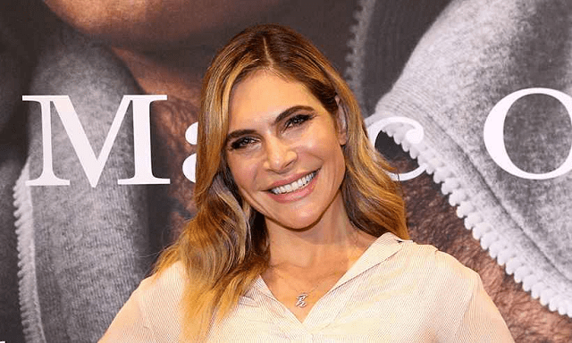 Ayda Field - Biografi, børn, nettoværdi og andre interessante fakta