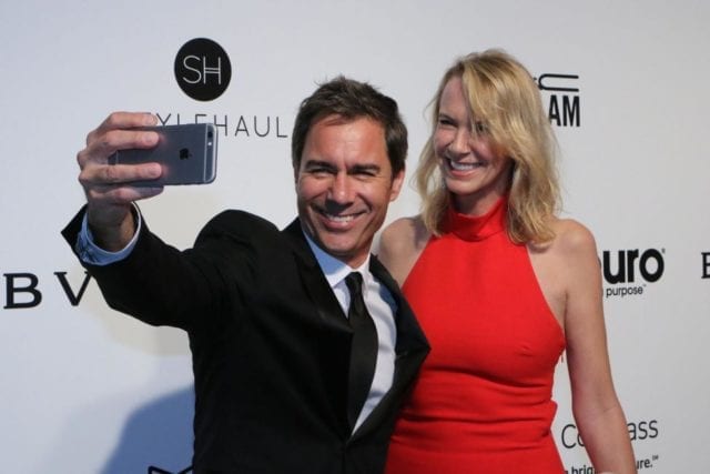 Quem é Janet Holden, Esposa de Eric McCormack? Seus pais e família