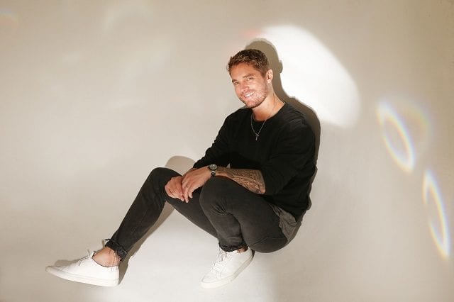 Brett Young - Bio, Is On Married, Who Is The Wife Or Girlfriend - Taylor Mills