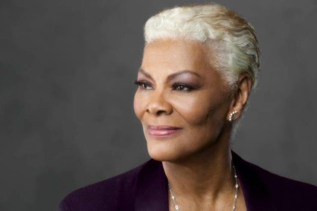 Biografia di Dionne Warwick, patrimonio netto, è imparentata con Whitney Houston?