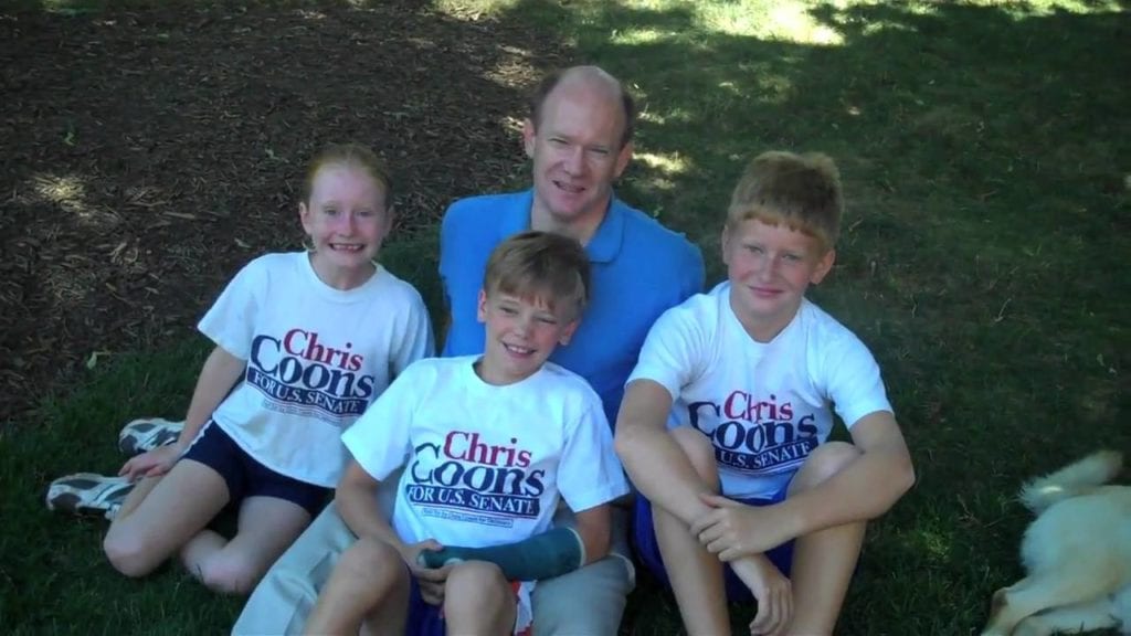 Senatorul Chris Coons