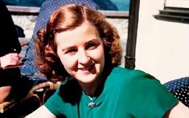 من هي إيفا براون زوجة أدولف هتلر؟ أطفالها ، سبب الموت ، حقائق سريعة